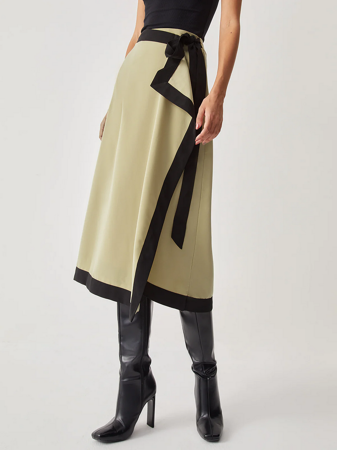 Celeste | Contrast Trim Asymmetrical Midi Skirt