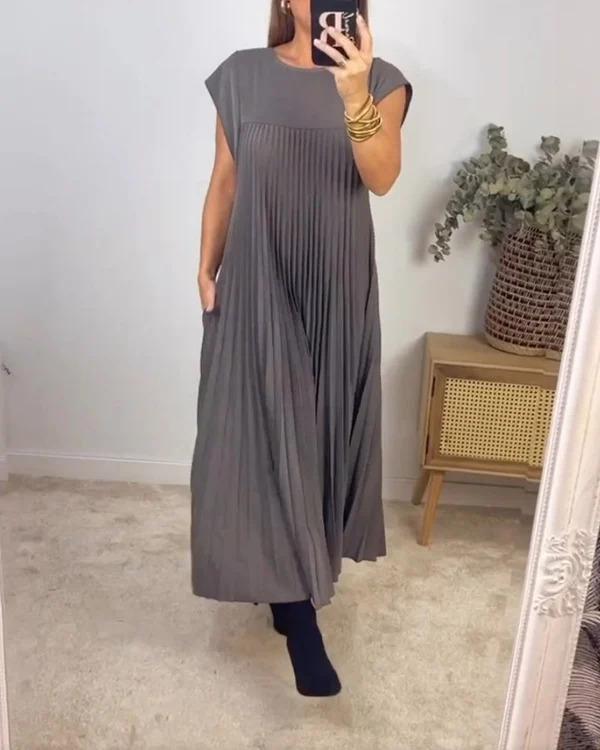 Sienna® | Pleated Pocket Maxi Dress