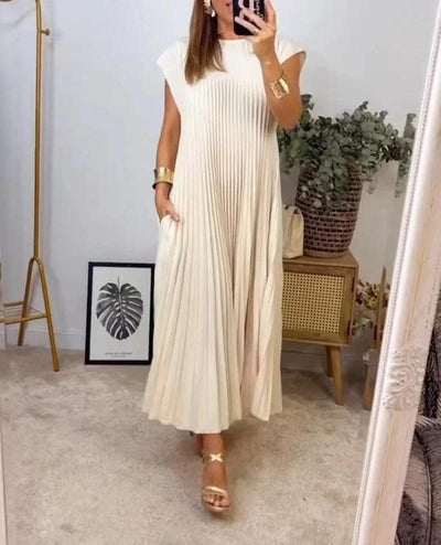 Sienna® | Pleated Pocket Maxi Dress