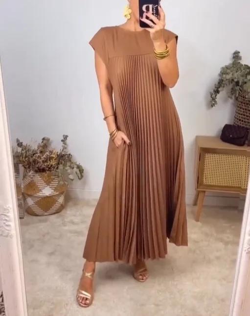 Sienna® | Pleated Pocket Maxi Dress